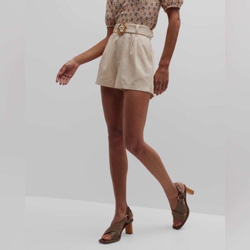Sigrid Olsen Women's Cream Tan Belted Shorts Size 6